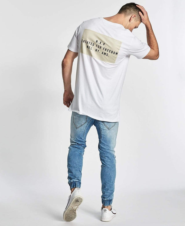 Nena & Pasadena Weekend Hybrid Step Hem T-Shirt White