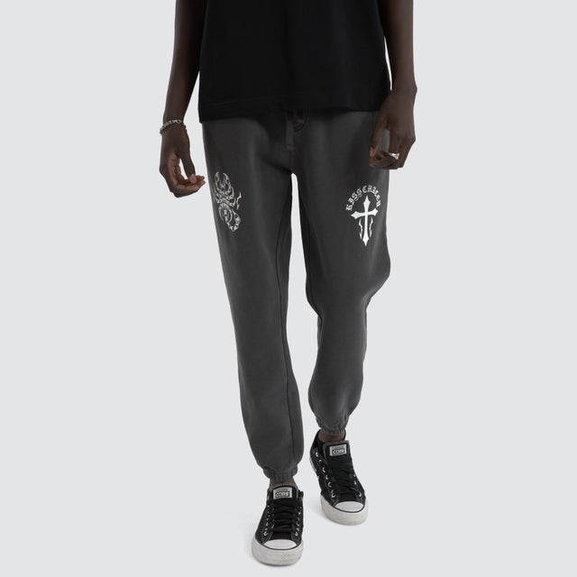 Heroic Trackpant Pigment Asphalt