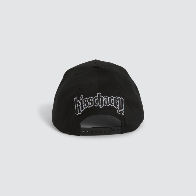 model wears Movement Cap Jet Black Headwear Black - image 3
