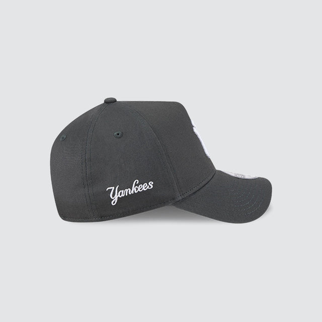 Autumn Mix Script 9Forty A-Frame Snapback Charcoal