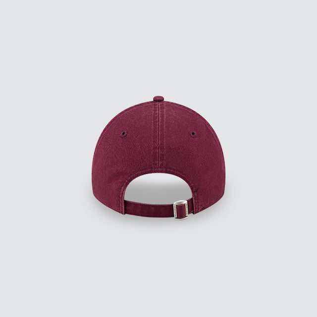 LA 9Twenty Boucle Seaonal Mix Dark Red