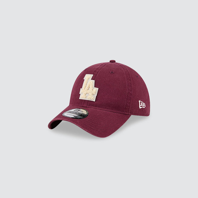 LA 9Twenty Boucle Seaonal Mix Dark Red