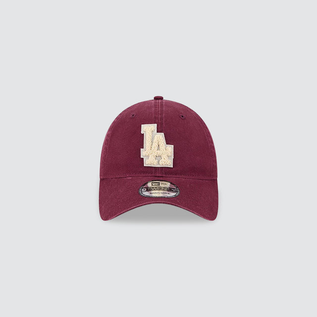 LA 9Twenty Boucle Seaonal Mix Dark Red