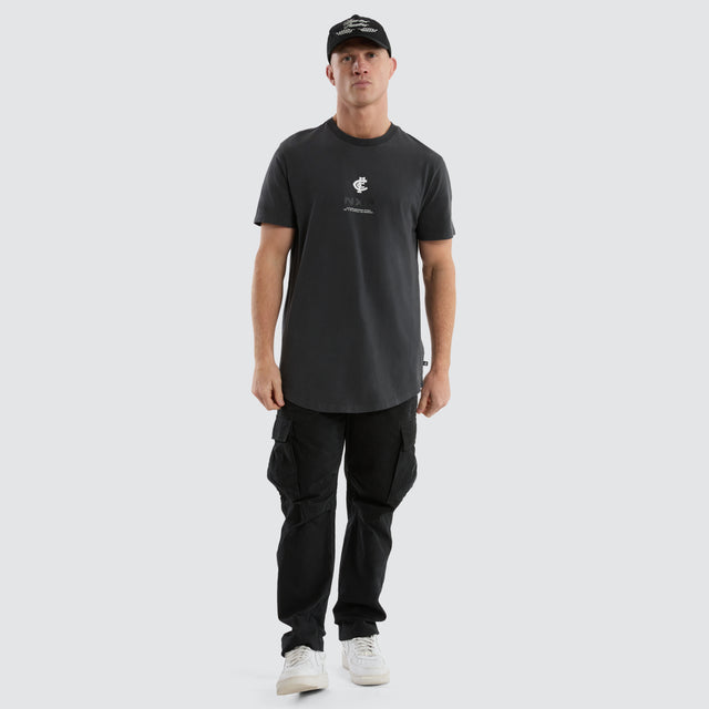 model wears Carlton Blues AFL Resident Tee Pigment Asphalt T-Shirts Grey - image 4