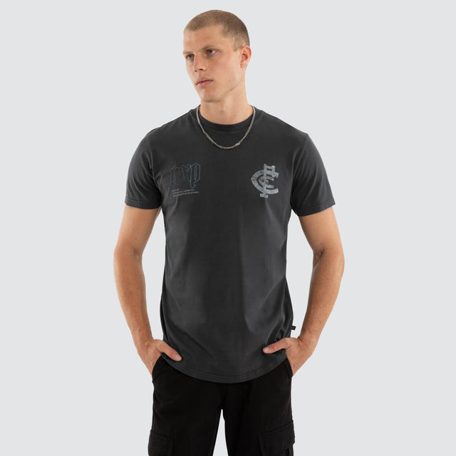 Model wears Carlton Blues AFL Active Vintage Tee Pigment Asphalt T-Shirts Grey – image 2