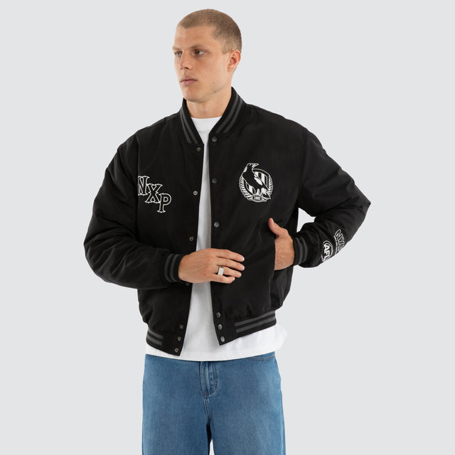 Model wears Collingwood Magpies AFL Retro Bomber Jet Black Jackets Black – image 2
