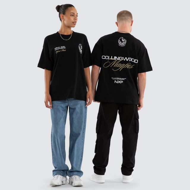 Model wears Collingwood Magpies AFL Advance Raptor Tee Jet Black T-Shirts Black – image 2