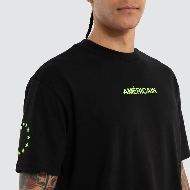Model wears Echelon Box Fit Tee Jet Black/Green T-Shirts Black – image 6