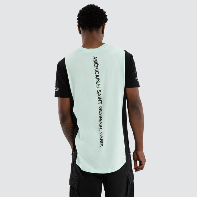 Model wears Arathorn Oversized Tee Jet Black T-Shirts Black – image 1