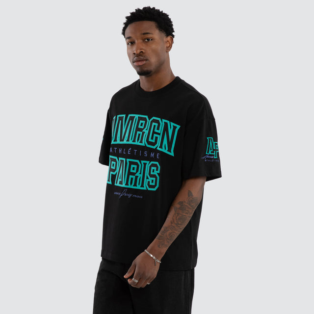 Model wears Elrond Dual Curved Tee Black/Aqua T-Shirts Black – image 2