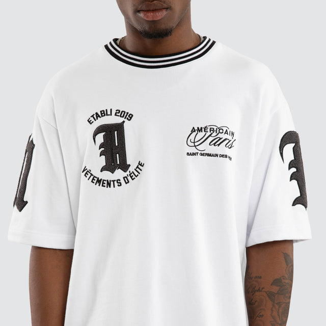 Model wears Arathorn Oversized Tee Jet Black T-Shirts Black – image 5