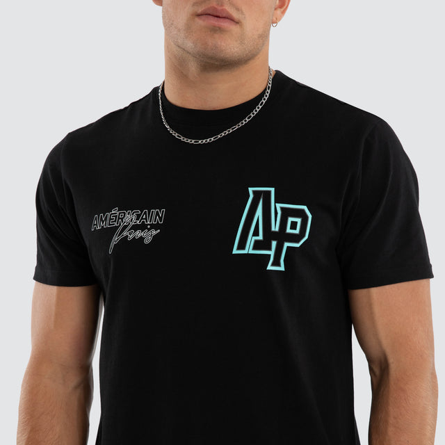 Model wears Axis Dual Curved Tee Jet Black T-Shirts Black – image 4