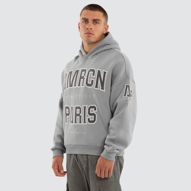 Model wears Arena Athlectic Hoodie Ultimate Grey Hoodies Grey – image 3