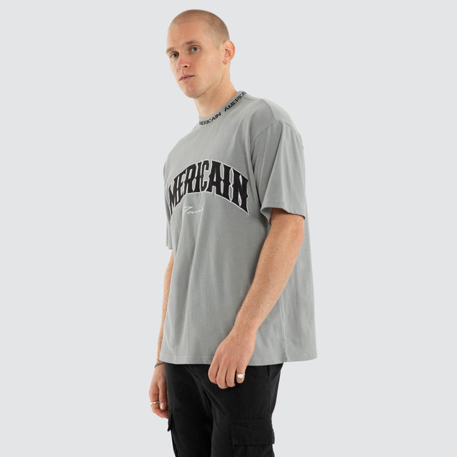 Model wears Realm Box Fit Tee Neutral Grey T-Shirts  – image 3