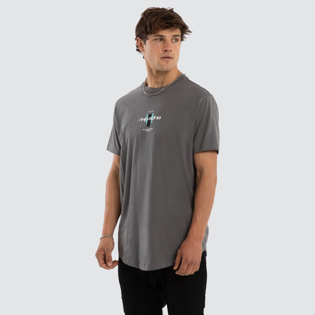 Model wears Central Dual Curved Tee Charcoal T-Shirts Grey – image 3