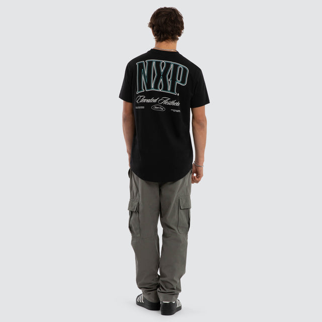 Model wears Circuit Dual Curved Tee Jet Black T-Shirts Black – image 5