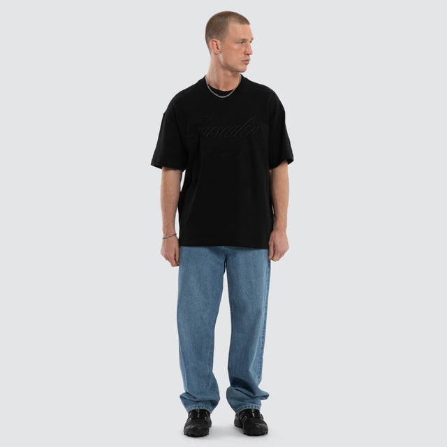 Model wears Session Loopback Raptor Tee Jet Black T-Shirts Black – image 5
