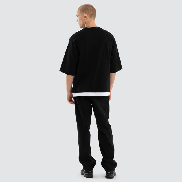 Model wears Strata Raglan Raptor Tee Jet Black/White T-Shirts Black – image 2