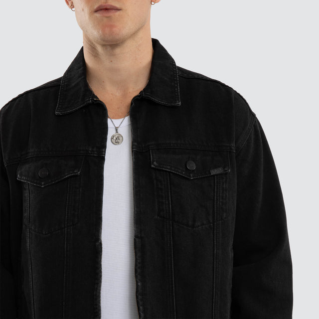 Model wears Expanse Denim Jacket Jet Black Jackets Black – image 5