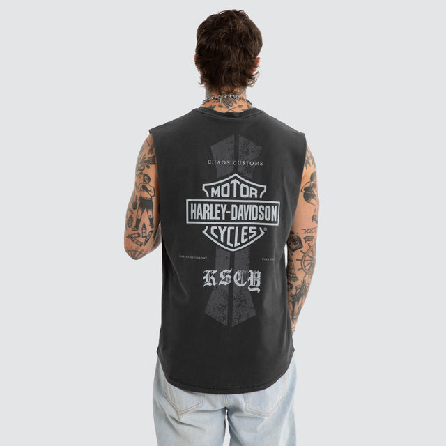 Model wears Throttle Dual Curved Muscle Pigment Black Muscle Tees Black – image 1