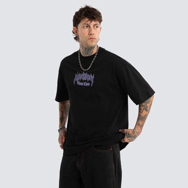 Model wears Interface Street Tee Jet Black T-Shirts Black – image 2