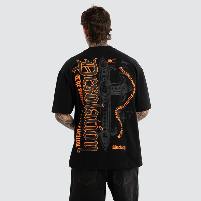 Model wears Annihilation Street Tee Jet Black T-Shirts Black – image 3
