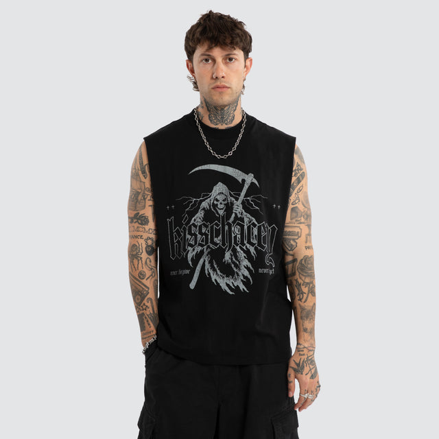 Model wears Vapor Street Muscle Jet Black Muscle Tees Black – image 1