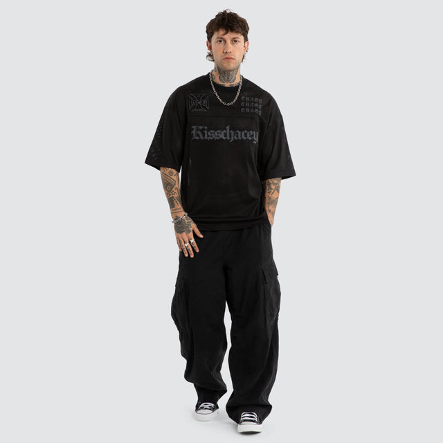 Model wears Synced Mesh Jersey Jet Black T-Shirts White – image 4