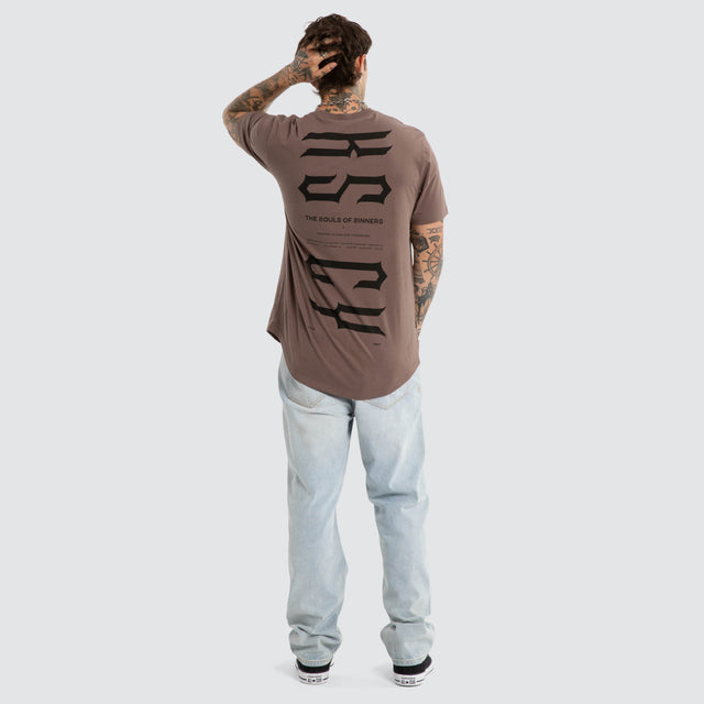 Trapped Dual Curved Tee Iron
