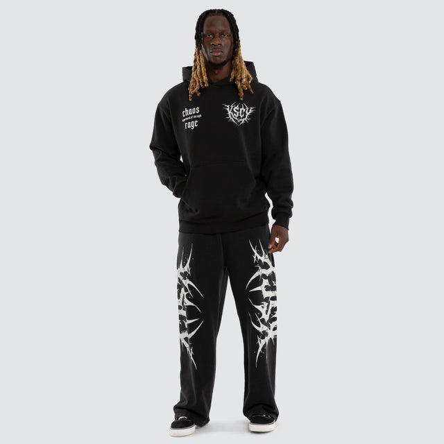 Model wears Fuel Training Relaxed Hoodie Black Hoodies Black – image 2