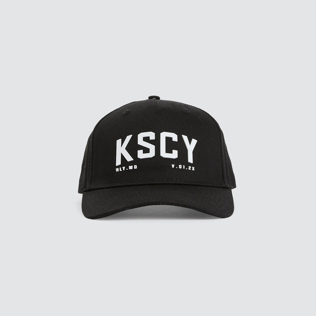 Model wears Cube Cap Jet Black Caps Black – image 3