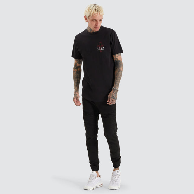 Focused Dual Curved Tee Jet Black