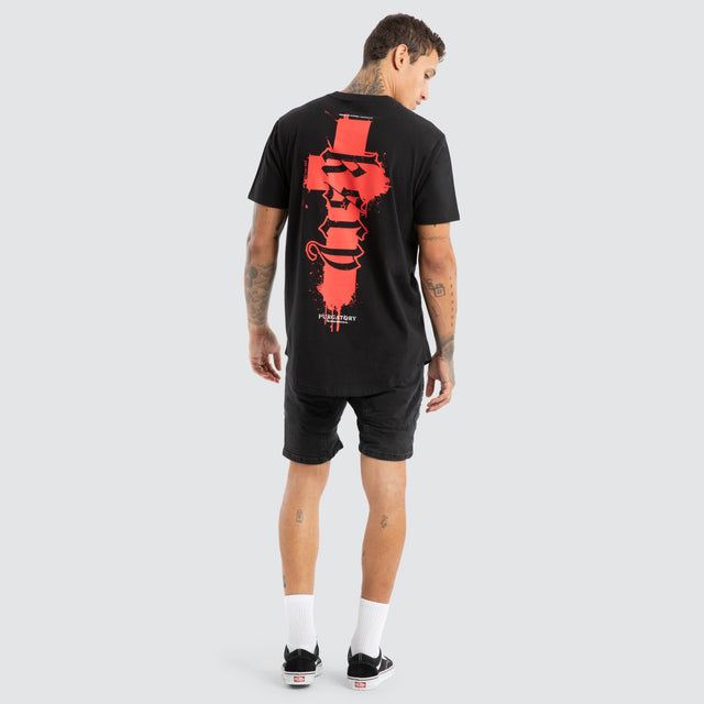 Model wears Purgatory Dual Curved Tee Jet Black T-Shirts Black – image 3