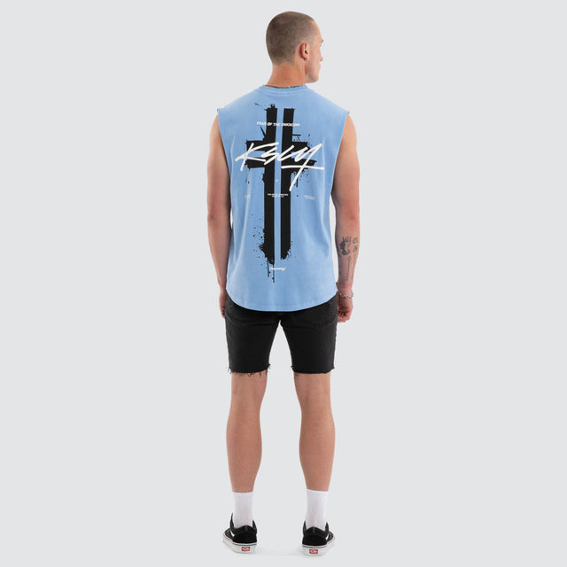 Model wears Letdown Dual Curved Muscle Pigment Vista Blue Muscle Tees Blue – image 5