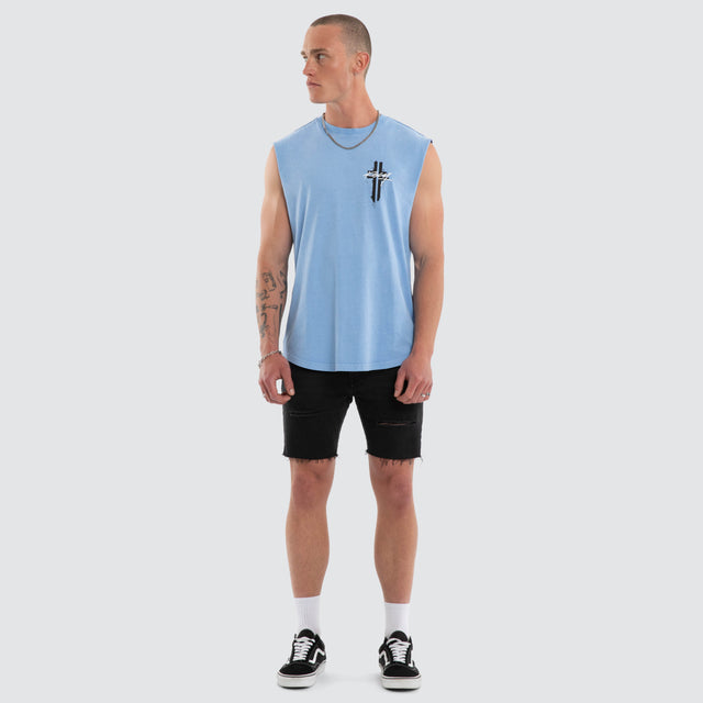 Model wears Letdown Dual Curved Muscle Pigment Vista Blue Muscle Tees Blue – image 2