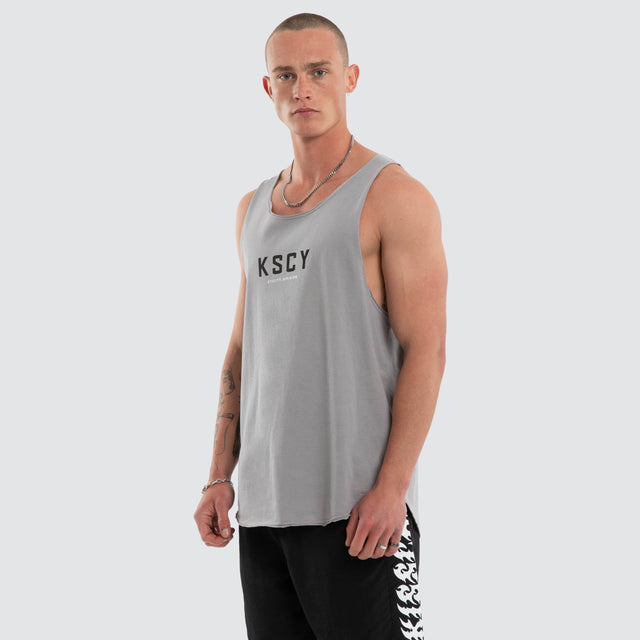 Model wears Visualise Raw Tank Pigment Silver Sconce Tanks Grey – image 3