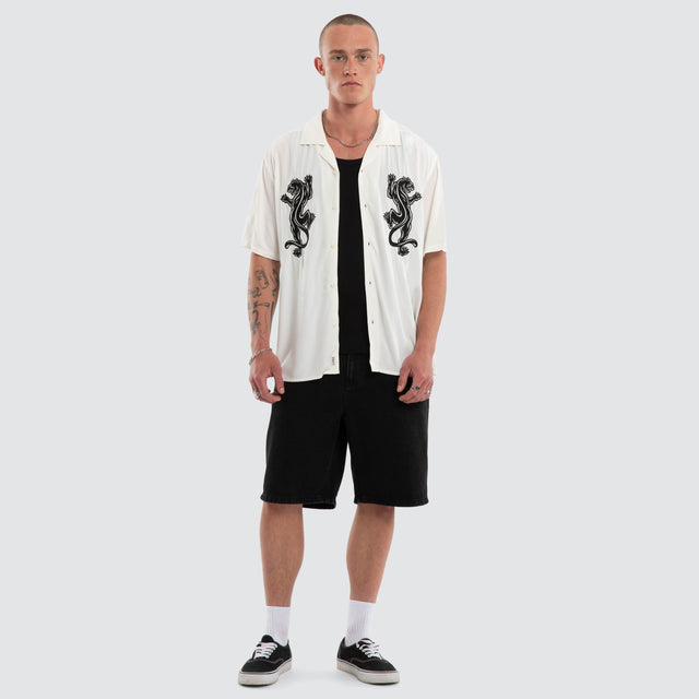 Model wears Risen Button Up Short Sleeve Shirt Natural White Short Sleeve Shirts White – image 3