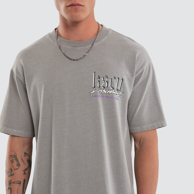 Model wears Absolute Box Fit Tee Pigment Alloy T-Shirts Grey – image 4