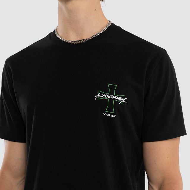 Model wears Crossover Dual Curved Tee Jet Black T-Shirts Black – image 4