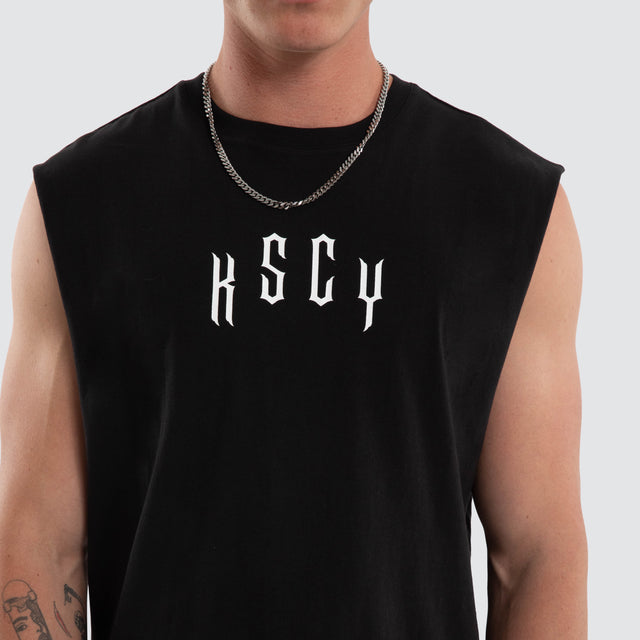 Model wears Trapped Dual Curved Muscle Jet Black Muscle Tees Black – image 4