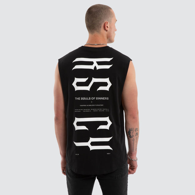 Model wears Trapped Dual Curved Muscle Jet Black Muscle Tees Black – image 1