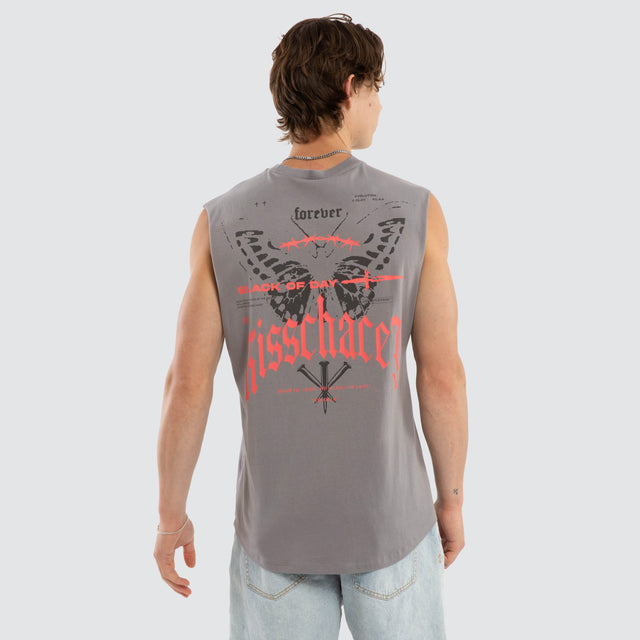 Model wears Tether Dual Curved Muscle Sky Rocket Muscle Tees Grey – image 1