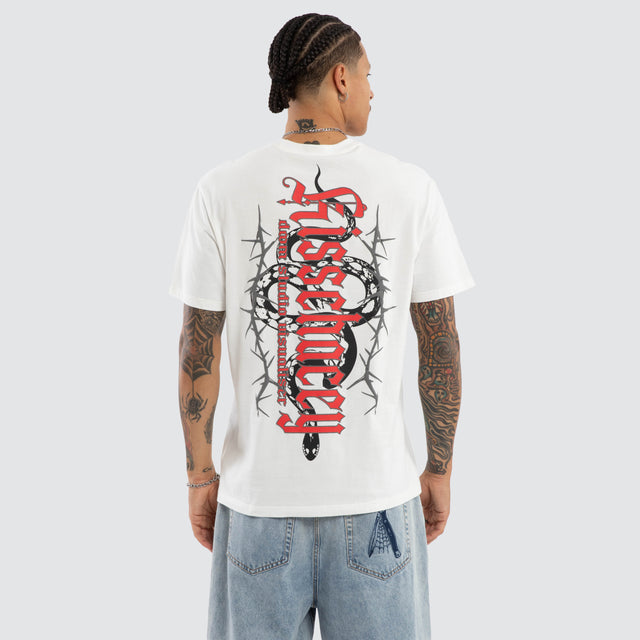 Model wears Risen Relaxed Tee Natural White T-Shirts White – image 1