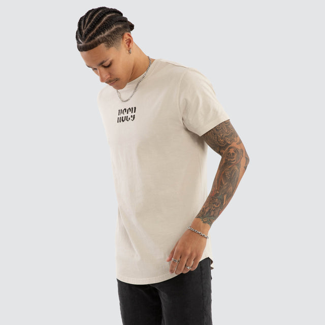 Model wears Sacred Dual Curved Tee Pigment Silver Cloud T-Shirts Grey – image 5