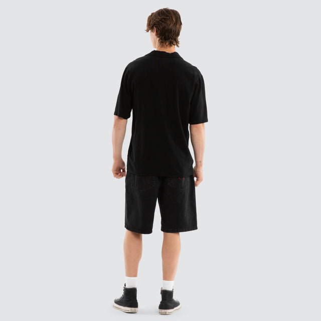 Model wears Shadowrun SS Button Up Shirt Jet Black Short Sleeve Shirts Black – image 2