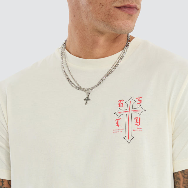 Model wears Almighty Dual Curved Tee Tofu T-Shirts Cream – image 5