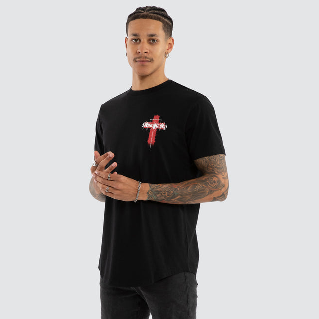 Model wears Thunder Dual Curved Tee Jet Black T-Shirts Black – image 5