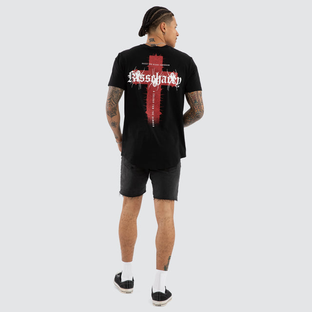 Model wears Thunder Dual Curved Tee Jet Black T-Shirts Black – image 3