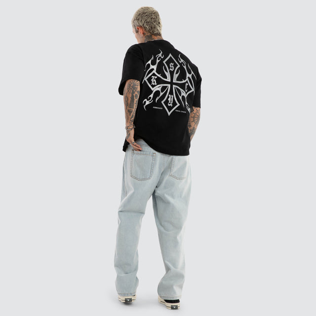 Model wears Barbed Street Tee Jet Black T-Shirts Black – image 5