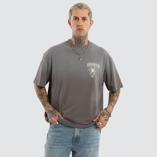 Model wears Knuckle Street Tee Sunbleach Charcoal T-Shirts Grey – image 4